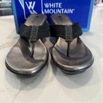 White Mountain Wedge Thong Sandals Women’s 8M Black/Silver Sequins/Rhinestones Photo 3