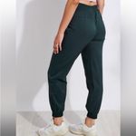 Girlfriend Collective  Green Jogger Pants Size Large Photo 2
