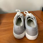 Cushionare  Tag Low Top Canvas Sneaker Grey White Memory Foam Insole Platform 8.5 Photo 4