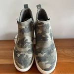 Soda  Taylor Green Camo Hidden Wedge Sneakers Shoes Women's Size 7 M Photo 2