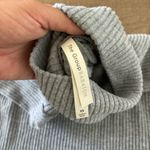 Babaton the group  new nwt gray ribbed turtleneck heather dover traverse Photo 3