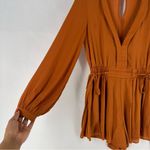 Selfie Leslie Leslie Selfie Orange Crepe Chiffon Pleated Deep V Tie Waist Long‎ Sleeve Romper Photo 7