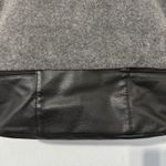 DSW  Gray Textured Felt Weekender Tote  Travel Bag With Compartment 18x16x7 in Photo 4