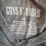 guns n' roses Guns N’ Roses Gray Official Band T-Shirt, Size S Very Good Condition Photo 3