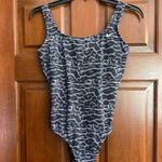 Nike  animal print one piece swimsuit size medium Photo 0