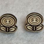Nintendo Super Mario Fire Flower Wood Stud Earrings Photo 2