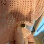 Guess EUC  Los Angeles Women's Peach V Neck Raised Back Open Knit Sweater size XS Photo 2