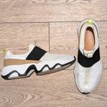 Sorel  Womens 9.5 Shoes Impact Kenetic II White Black Athletic Slip On Sneakers Photo 2