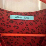 Alice Blue  small Photo 1