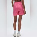 Lululemon Scuba High-Rise Short 5" Pink Like New Size 6 Photo 2