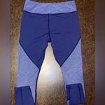 The North Face  Capri Yoga Pants - size medium Photo 1