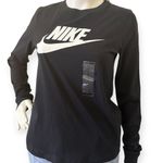 Nike Sportswear Essentials Women's Long-Sleeve Photo 0
