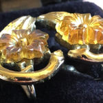 Coro Vintage Light Gold Tone Iridescent Yellow Resin Flower Clip On Earrings Photo 7