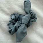 Lululemon  Scrunchie Photo 0