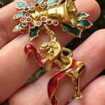 Vintage Signed Smithsonian Christmas Cherub Gold Tone Red Enamel Pin Brooch Photo 0