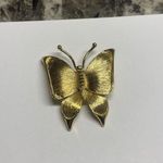 Monet Signed Costume Brooch Pin - Textured Gold Tone Butterfly Insect Photo 1
