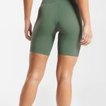 Gymshark Elevate Cycling Shorts Women's Size Small Willow Green Photo 1