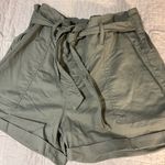 Vanilla Star Jeans VANILLA STAR Sage Green Cotton Stretch Cuffed Shorts Size 7 28 Belt Pockets Photo 1