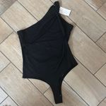 NWT Elegant Black One Photo 1
