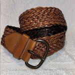 Oasis BROWN LEATHER WOVEN BELT SIZE MEDIUM/LARGE 46”/47” LENGTH BRASS BUCKLE Photo 0