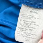 Under Armour Women's Blue Exercise Shorts - Size M - EUC - Stretch Photo 3