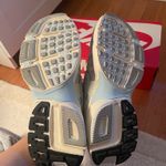 Nike  V2K Run Sneakers Light Bone/Mtlc Platinum Size7.5W/6 M Photo 4