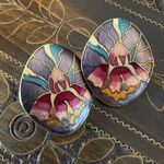 Vintage Enamel Metal Floral Stud Earrings Gold Photo 1