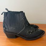 Morobe Black Leather Chelsea Boot Bootie Black Stud Detail Pointed Toe‎ Slip On Size 7 Photo 2