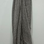 J. McLaughlin  Reed Scarf NEW $98 100% Wool Shaw‎ Gray White Geometric Pattern Photo 0