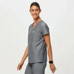 FIGS  Catarina One-Pocket Scrub Top Graphite Gray Medium Nurse Healthcare Classic Photo 4