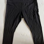 Athleta  Elation Capri High Rise Crop Yoga Pant Large Black Athleisure Photo 2