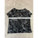 Chico's Women's Black Floral Leaf Jaguar Print Crew Neck Knit Top Size 3 Photo 3