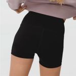 Everlane Perform Bike Shorts Photo 1