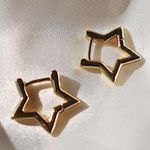 Boutique Dainty Gold Mini Star Huggie Earrings  Photo 0