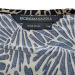 BCBG Maxazria Dress XS Women's Dress Faux Wrap Dress Stretch A-Line Wrap Dress Slit Sleeves  Photo 6