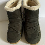 JustFab Women's Suede Winter Boots - Olive Green Size L Photo 0