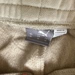 Puma Never worn  sweats Photo 3
