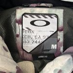 Oakley Women’s  Loose Fit Ski Jacket Size Medium Photo 2