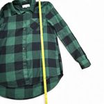 Hippie Rose  Plaid Button-Down Shirt in Green and Black XZ Photo 2