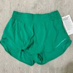 Lululemon Hotty Hot Short 2.5” NWT Photo 0