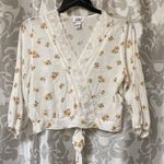 Just Polly floral crocheted lace v neck waist length 3/4 puff sleeve size large Photo 0