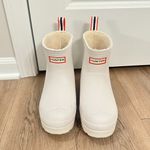 Hunter Play Short Faux Shearling Lined Waterproof Rain Boot in White Willow US 7 Photo 1
