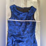 Le chateau  Black Garment Photo 3