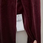 Old Navy NWT  Women’s Velvet Long Sleeve Top, Size Large Photo 2