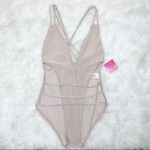 NWT Sexy Nude V Photo 3