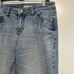 DKNY  JEANS Sz:10  High Rise Straight Leg Light Wash Rear Zipper Pocket Jeans. Photo 7