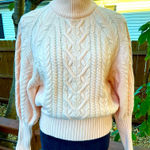 BCBGMAXAZRIA Nice  BCBG MAXAZRIA sweater 🍑🍑 Photo 0