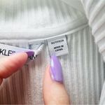 Calvin Klein Jeans Calvin Klein White Ribbed Full Zip Mock Neck  Crop Top - XS Photo 3