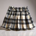 SheIn light weight skirt size medium Photo 1