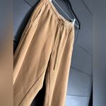 Aerie  Latte Jogger Sweatpants Women’s Size Small Short/Petite EUC Photo 1